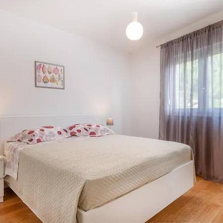 Appartement Solu Promajna